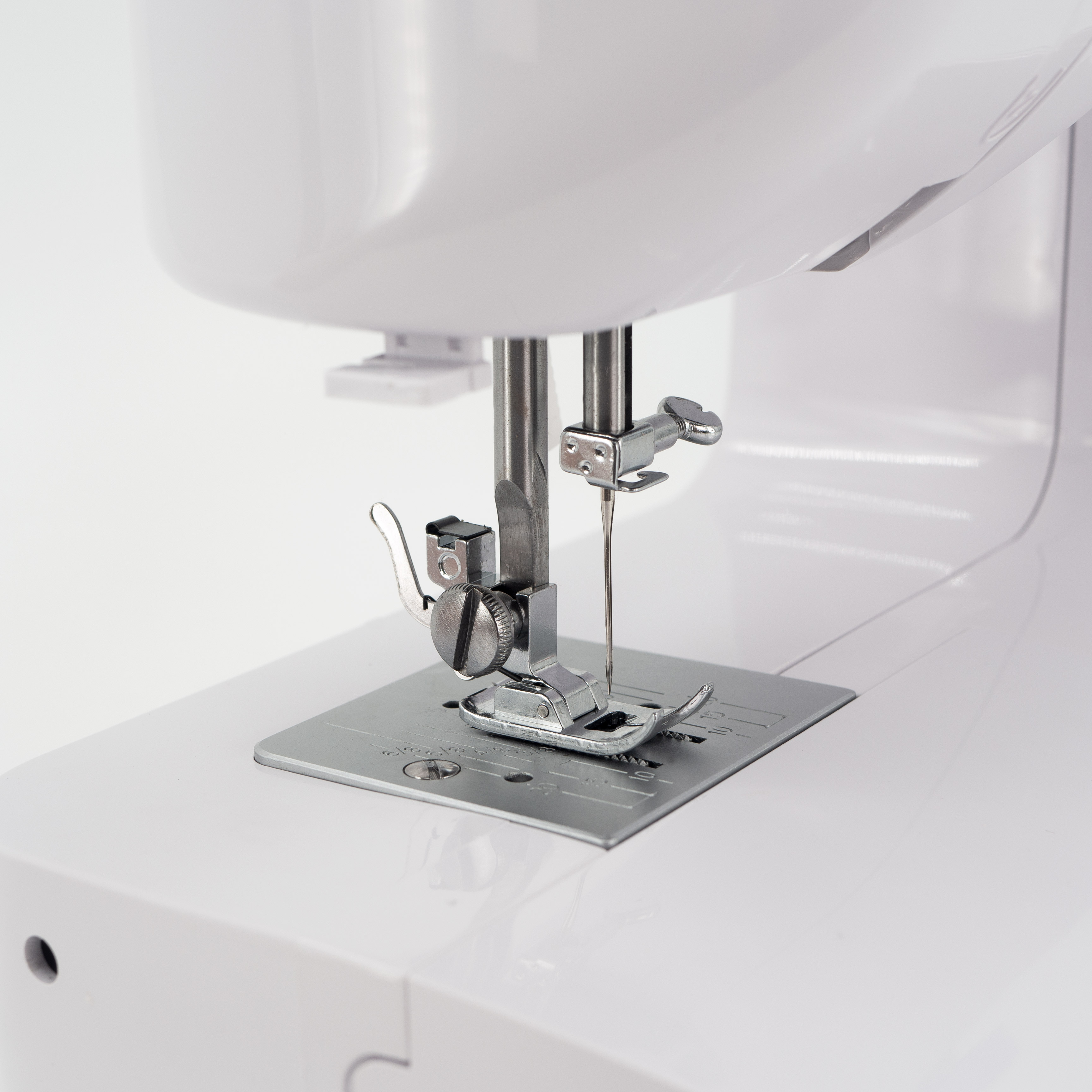 Automatic multifunctional sewing machine, 13 stitches